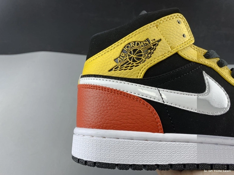 Jordan - Black Amarillo Orange 852542-087 1 Mid 1109